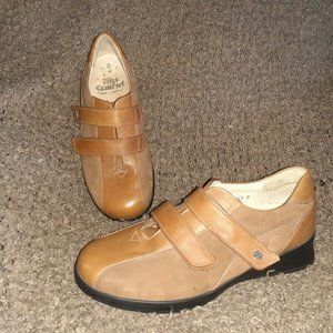 FINN COMFORT-Tan Brown Leather/Nubuck Double Strap Walking Shoes-Near Mint